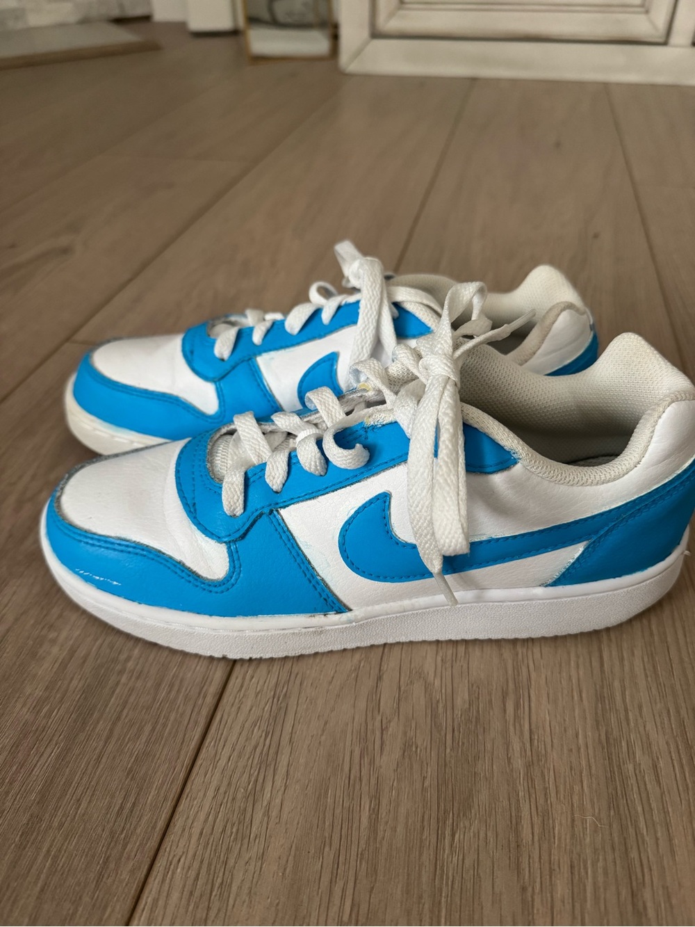 Nike AQ1779-100 Ebernon Women’s Size 7.5 Painted Blue, White Sneakers, Low-Top